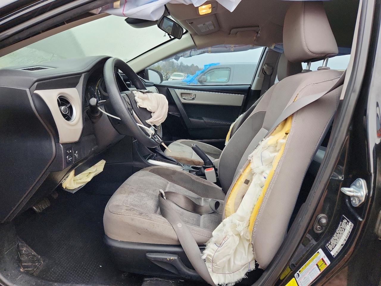 2017 TOYOTA COROLLA L photo 19