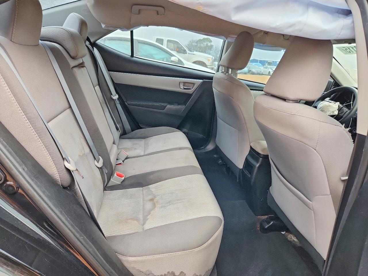 2017 TOYOTA COROLLA L photo 28