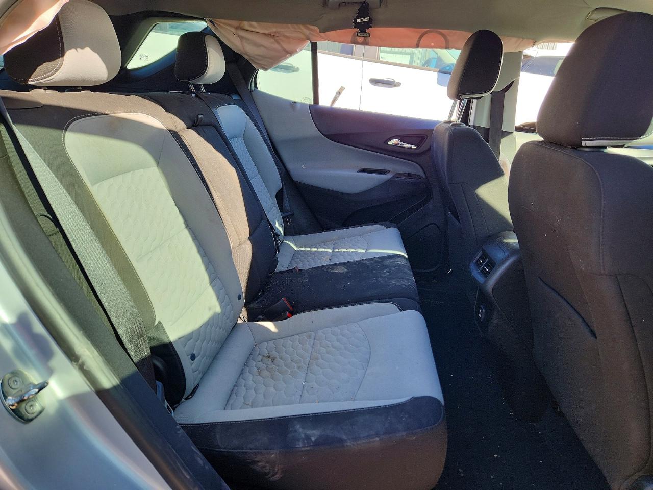 2021 CHEVROLET EQUINOX LS photo 19