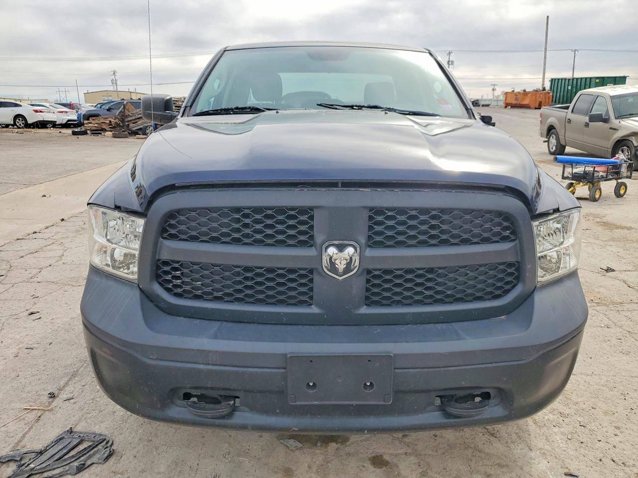 2017 RAM 1500 ST photo 5