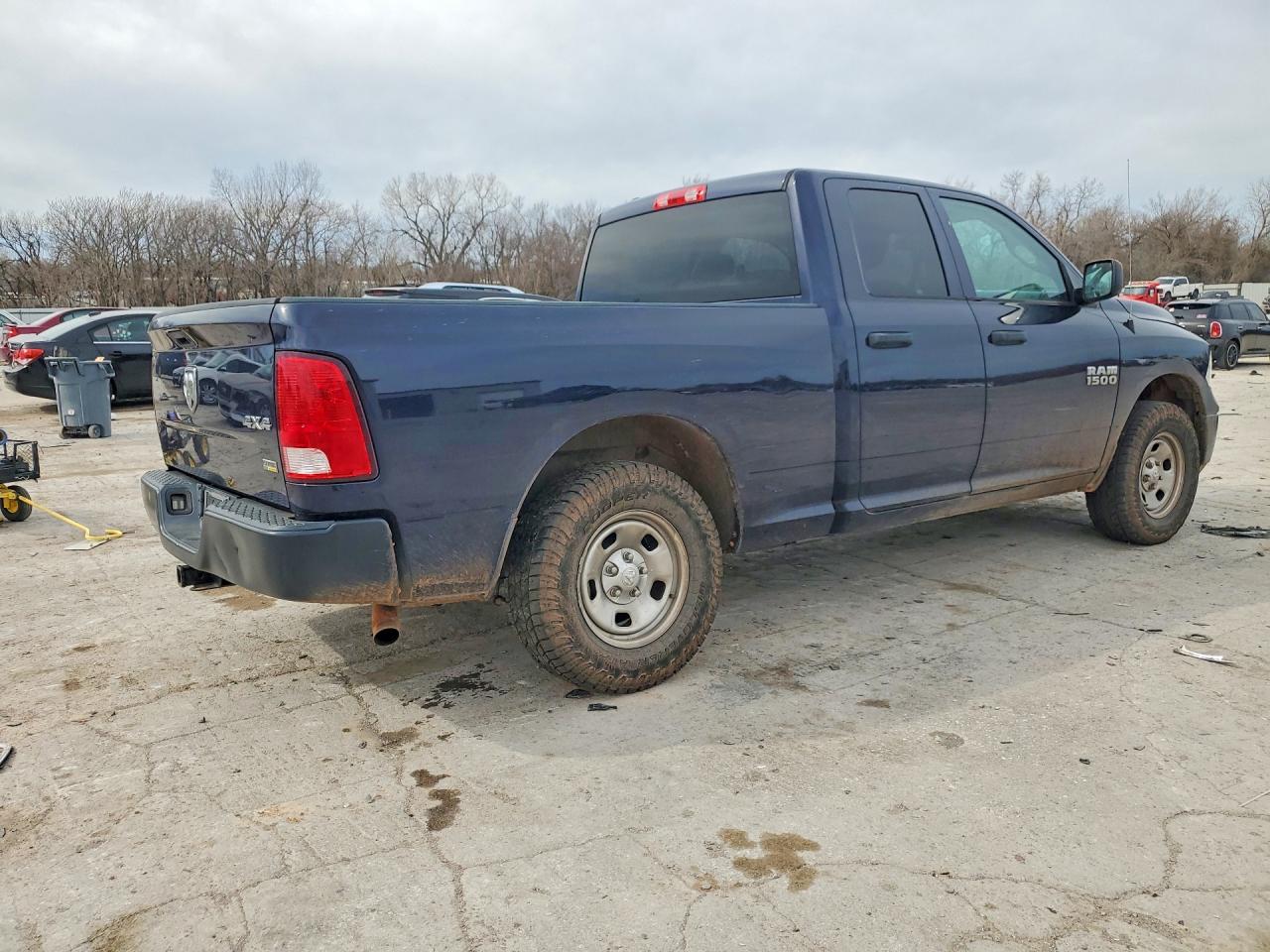 2017 RAM 1500 ST photo 3