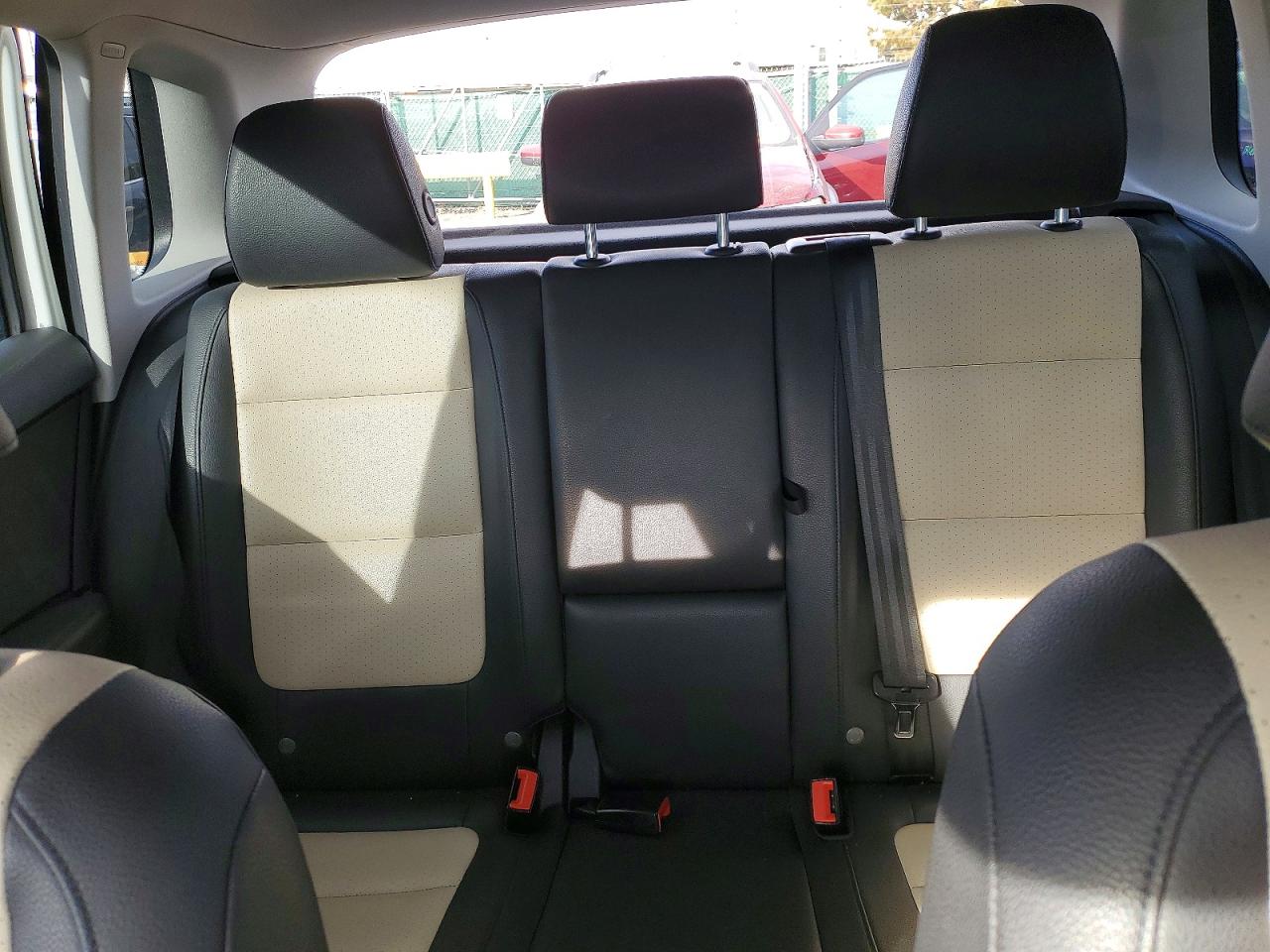2016 VOLKSWAGEN TIGUAN S photo 10