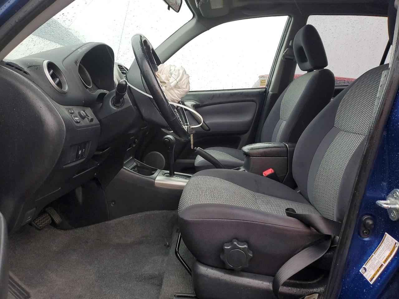 2005 TOYOTA RAV4 photo 13