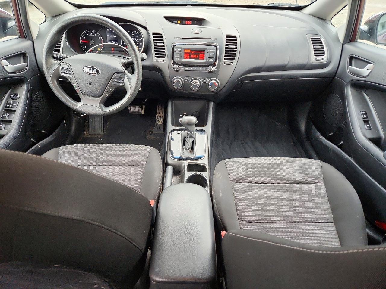2018 KIA FORTE LX photo 8