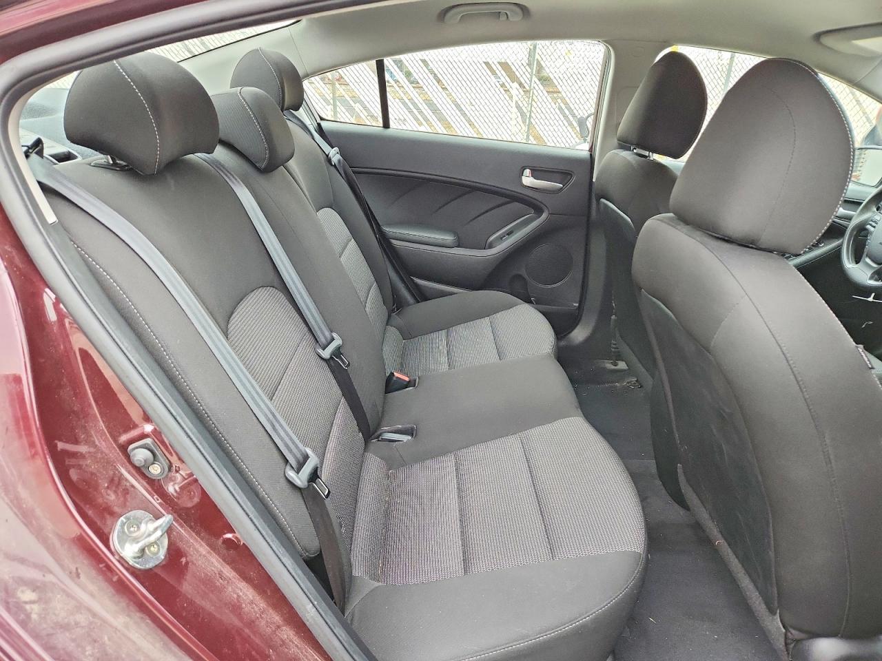 2018 KIA FORTE LX photo 10