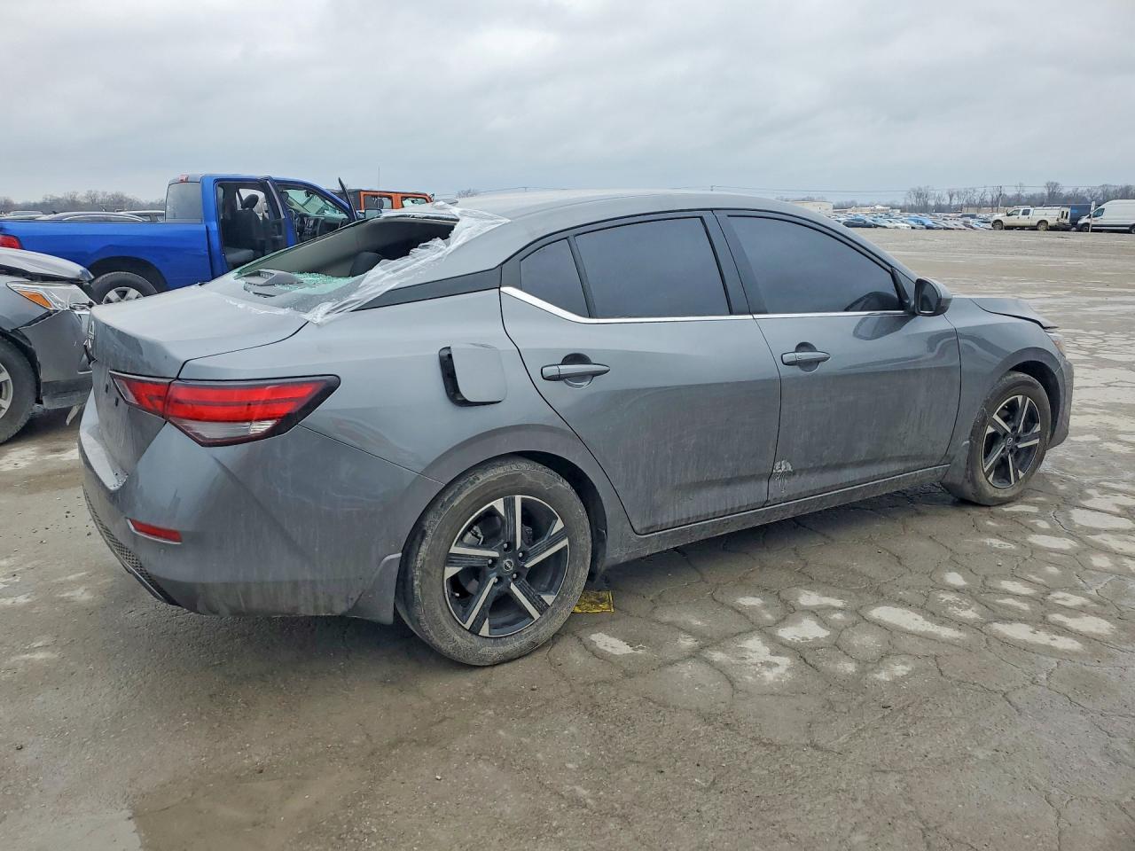 2025 NISSAN SENTRA SV photo 3