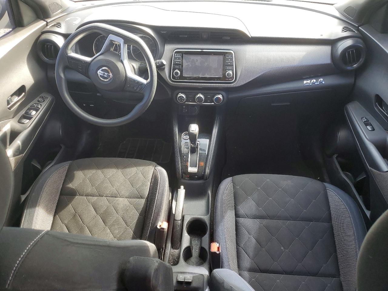 2018 NISSAN KICKS S photo 15