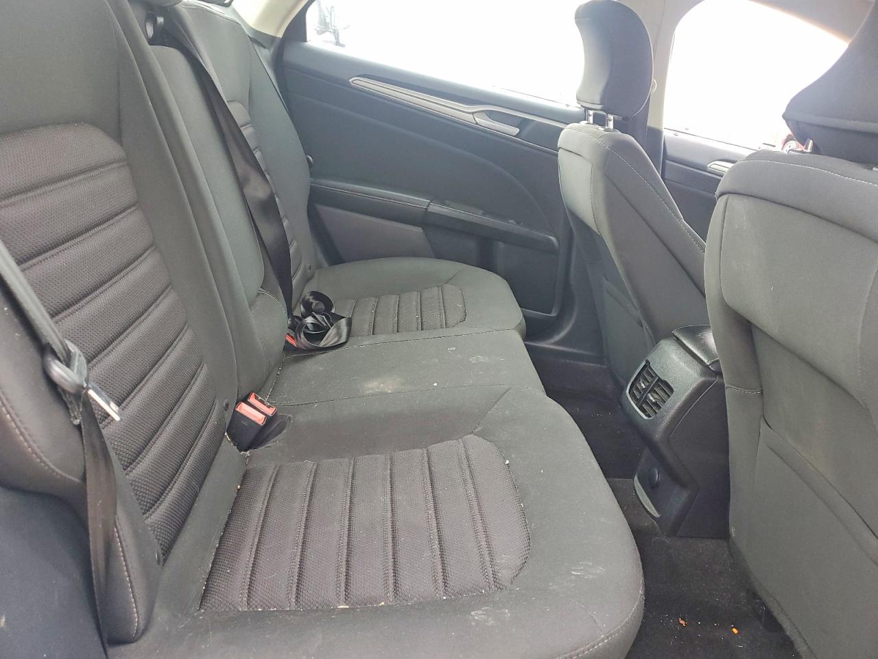 2019 FORD FUSION SE photo 19