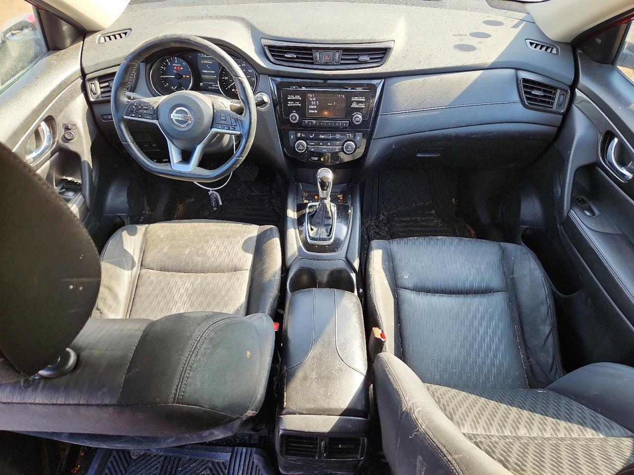 2017 NISSAN ROGUE SV photo 22