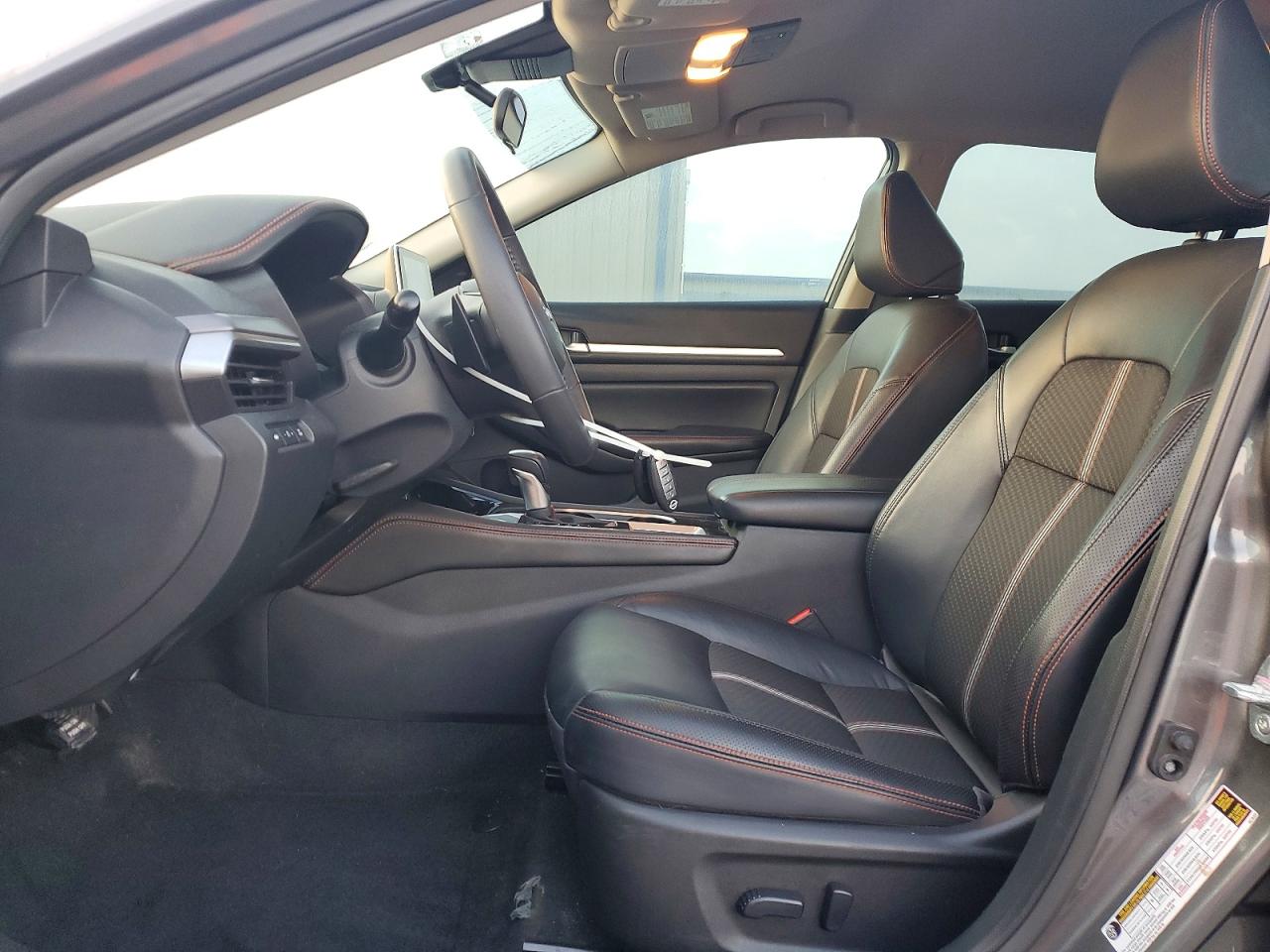 2024 NISSAN ALTIMA 2.5 SR photo 7