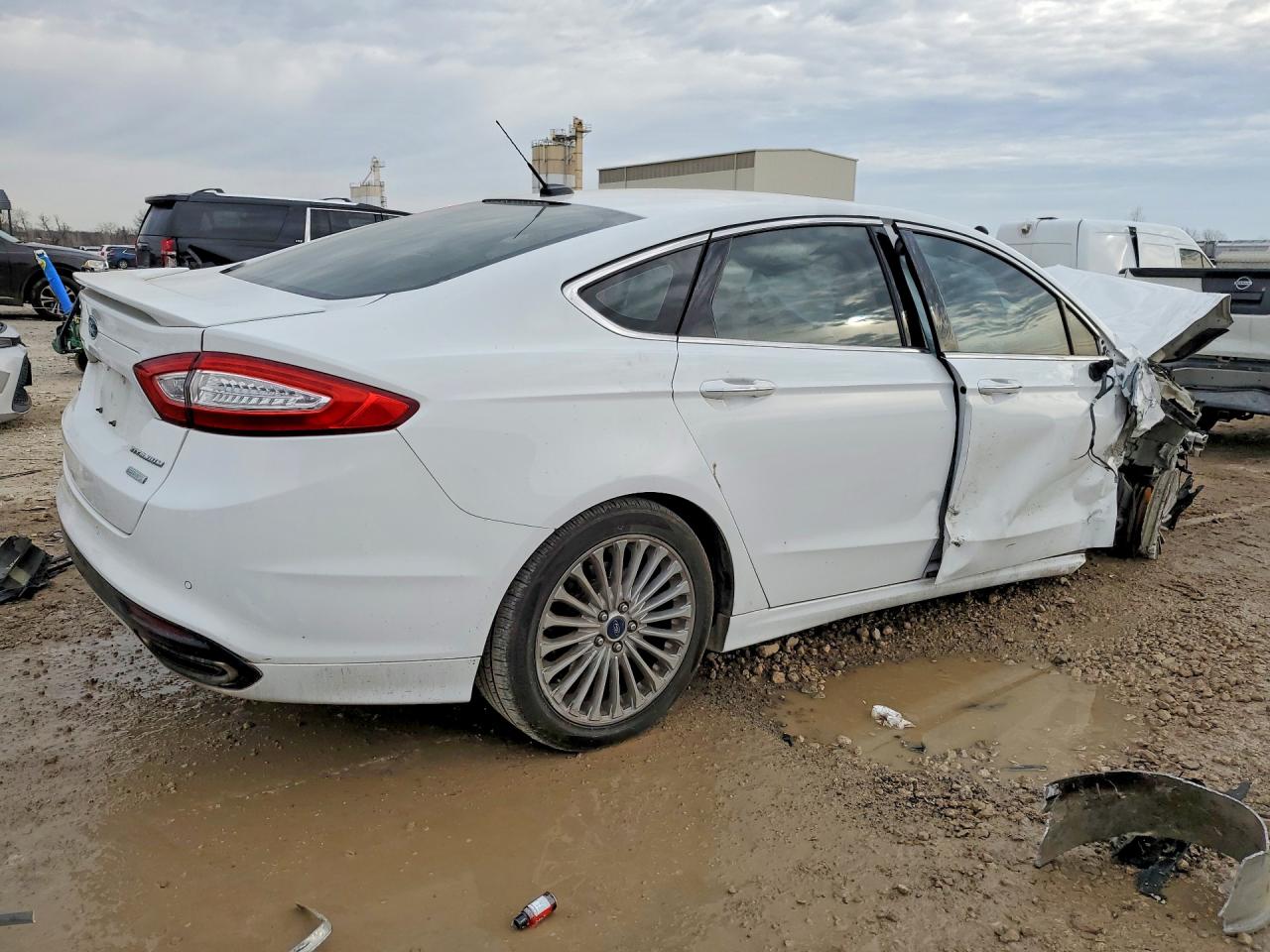 2015 FORD FUSION photo 5