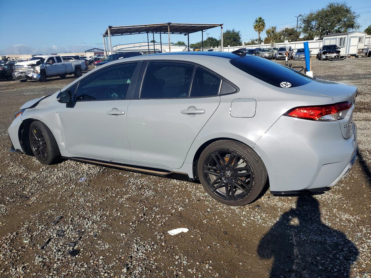 2022 TOYOTA COROLLA SE APEX photo 2