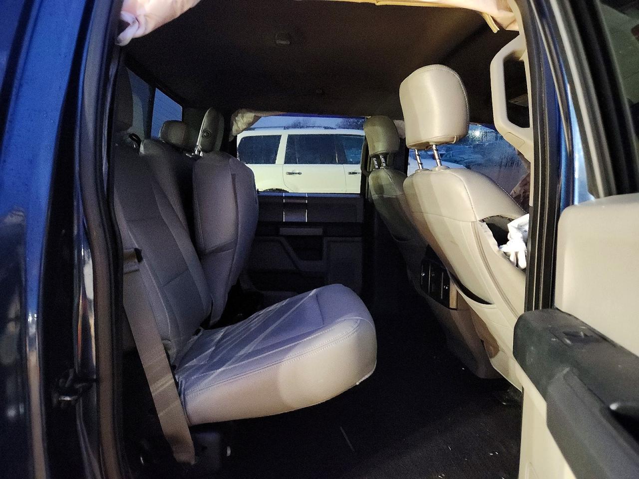 2015 FORD F150 SUPERCREW photo 28