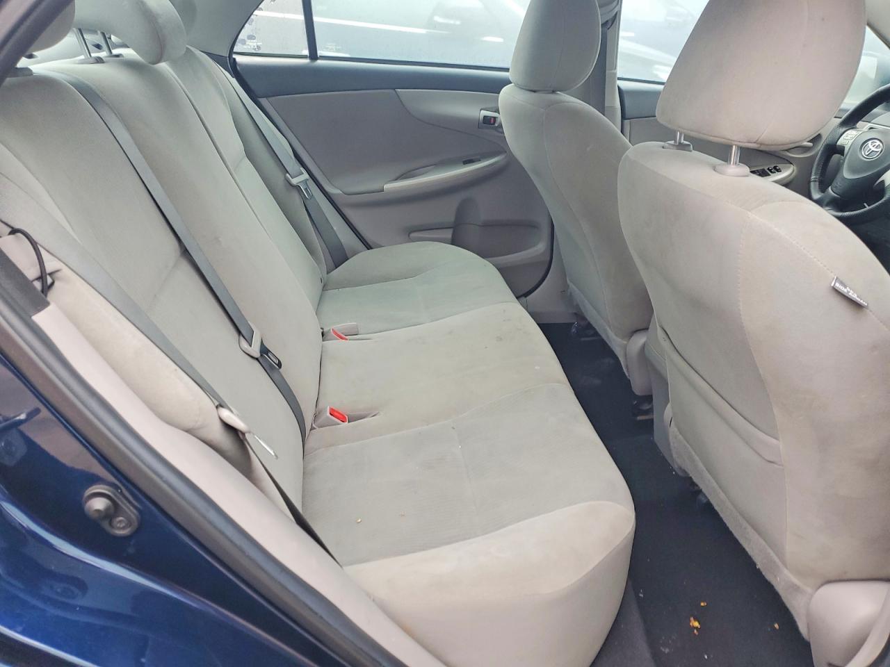 2013 TOYOTA COROLLA BASE photo 10