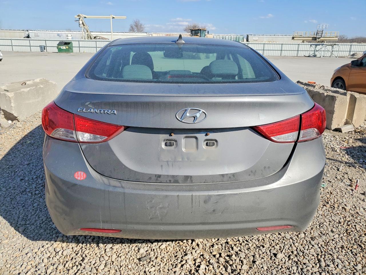 2013 HYUNDAI ELANTRA photo 6