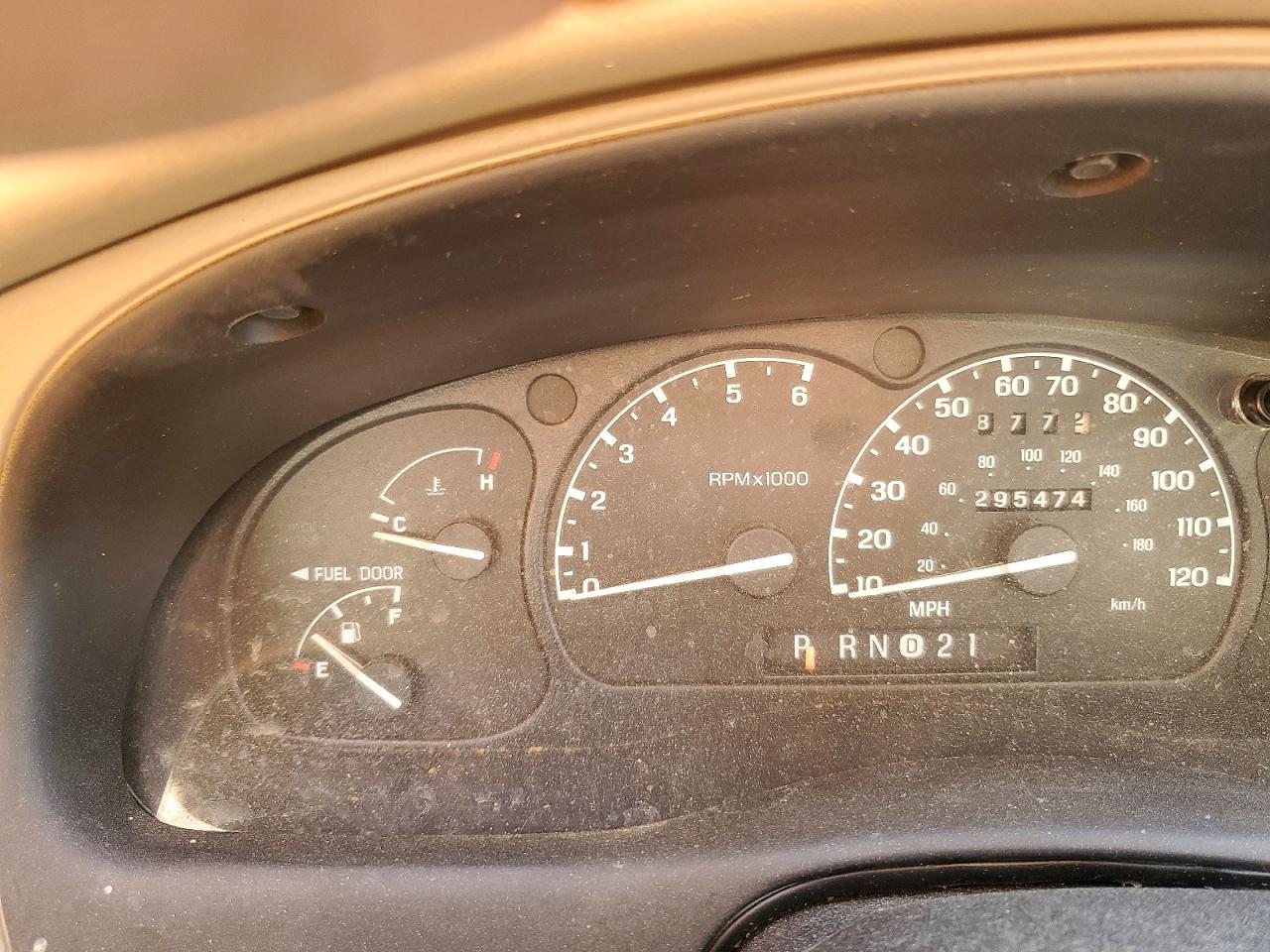 2001 FORD EXPLORER XLT photo 17