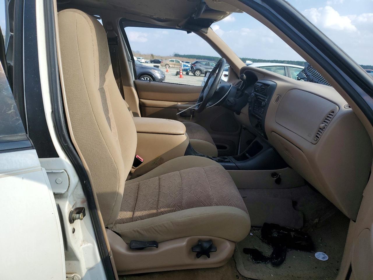 2001 FORD EXPLORER XLT photo 13