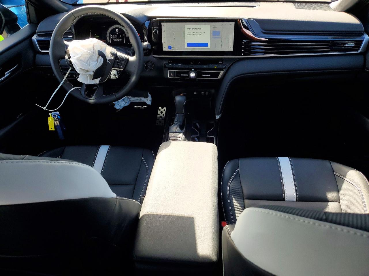 2025 TOYOTA CAMRY XSE photo 15