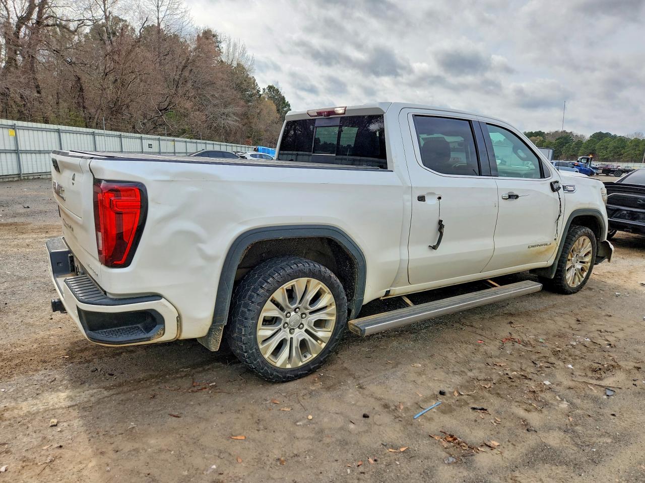 2020 GMC SIERRA K1500 DENALI photo 5