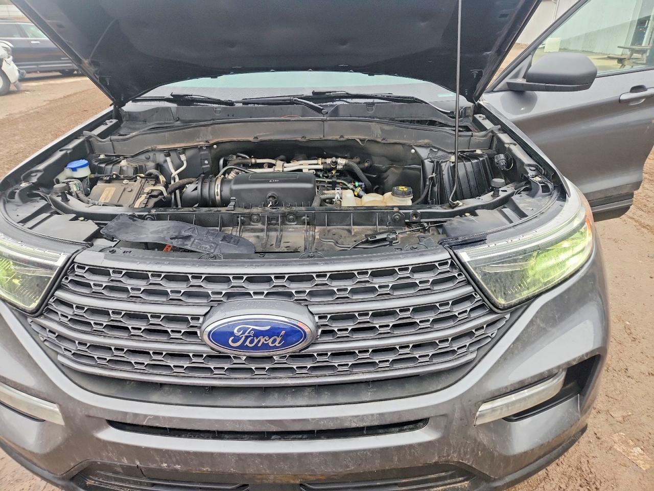 2021 FORD EXPLORER XLT photo 12