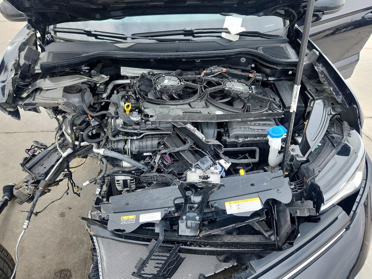 2025 VOLKSWAGEN TAOS SE photo 23