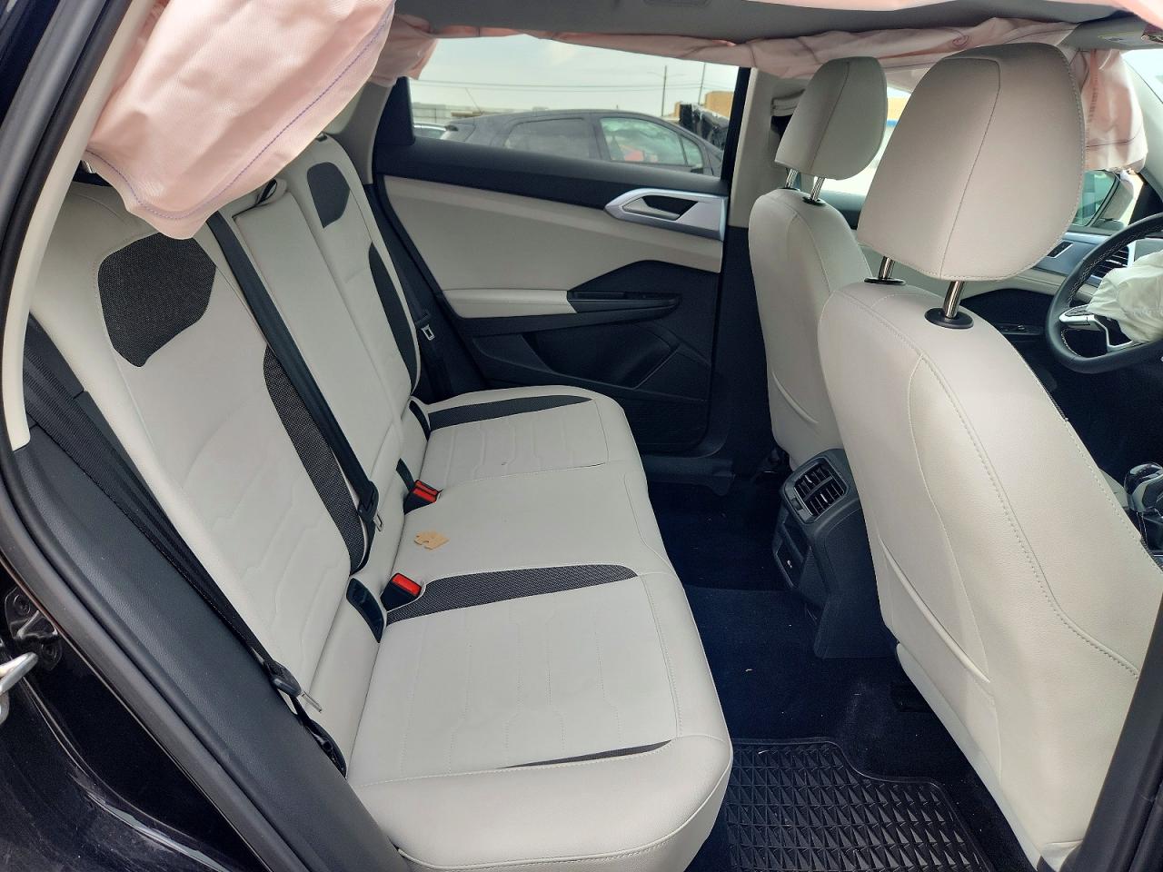 2025 VOLKSWAGEN TAOS SE photo 21