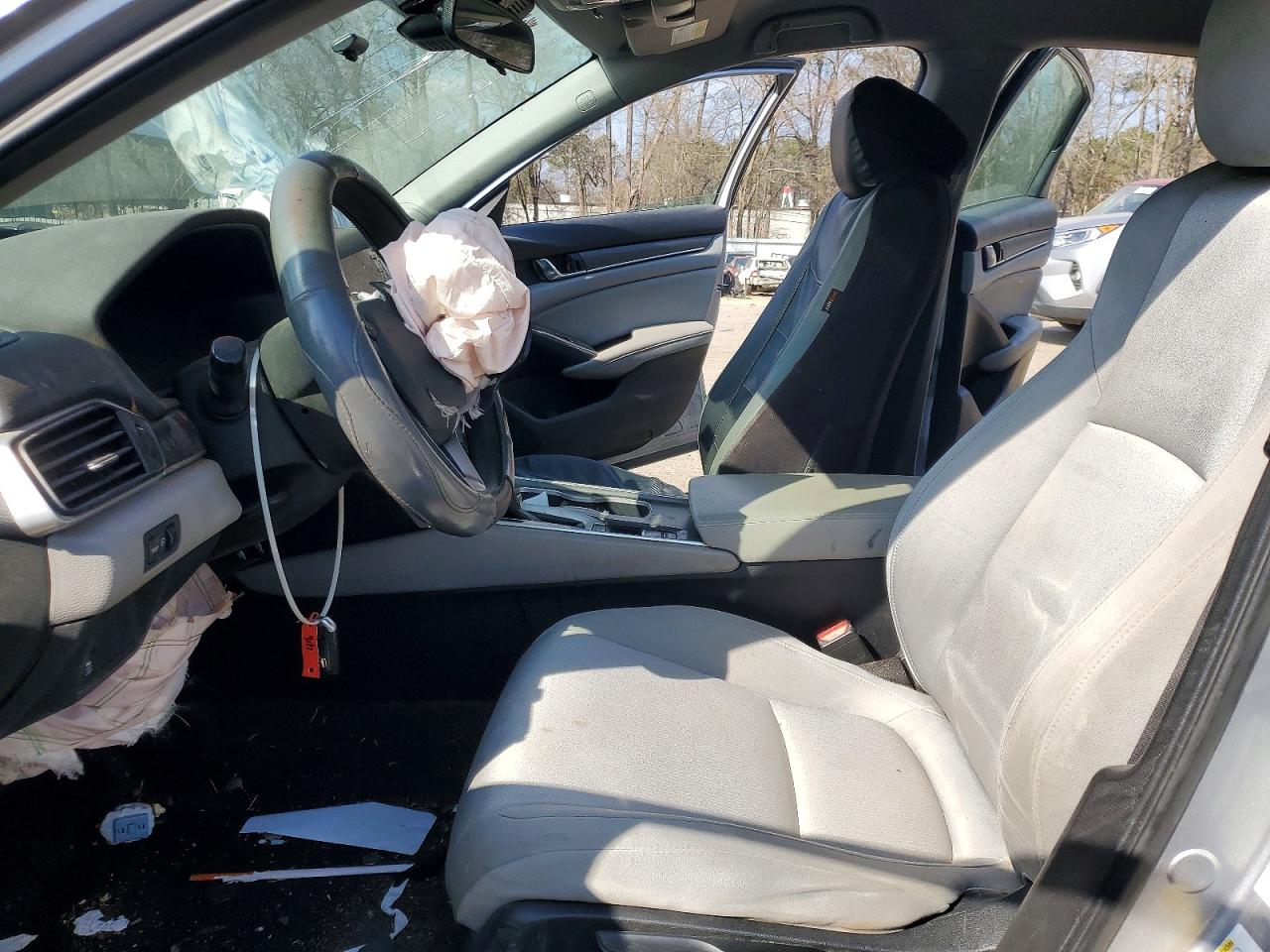 2020 HONDA ACCORD LX photo 7