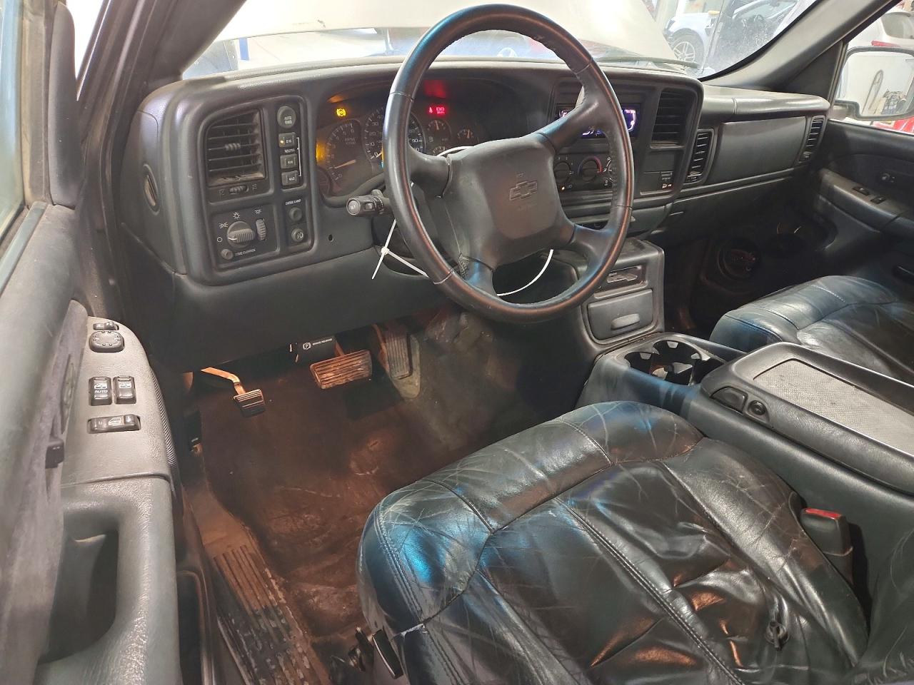 2002 CHEVROLET SILVERADO K1500 photo 8