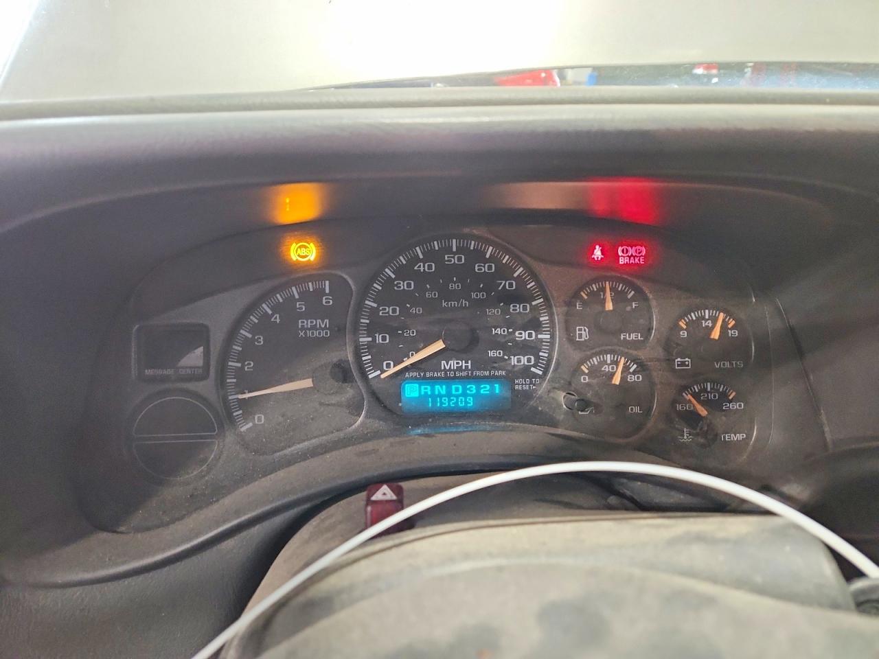 2002 CHEVROLET SILVERADO K1500 photo 9