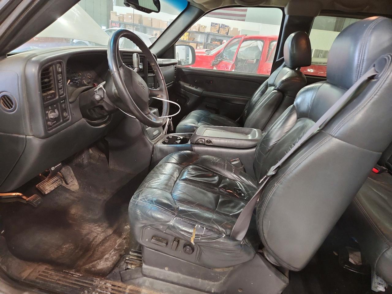 2002 CHEVROLET SILVERADO K1500 photo 7