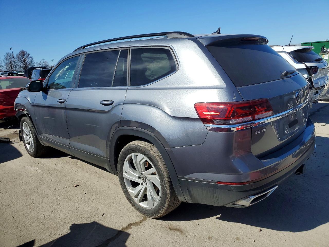 2023 VOLKSWAGEN ATLAS SE photo 3