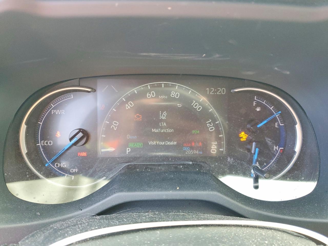 2024 TOYOTA RAV4 XLE photo 9