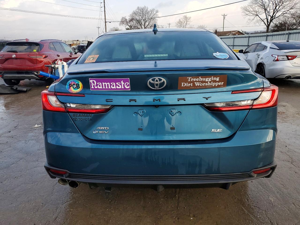2025 TOYOTA CAMRY SE photo 6