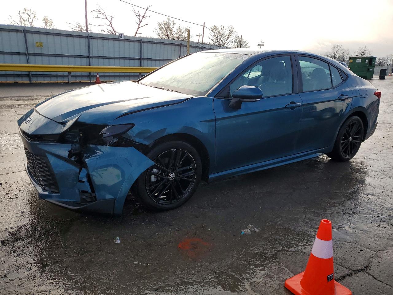 2025 TOYOTA CAMRY