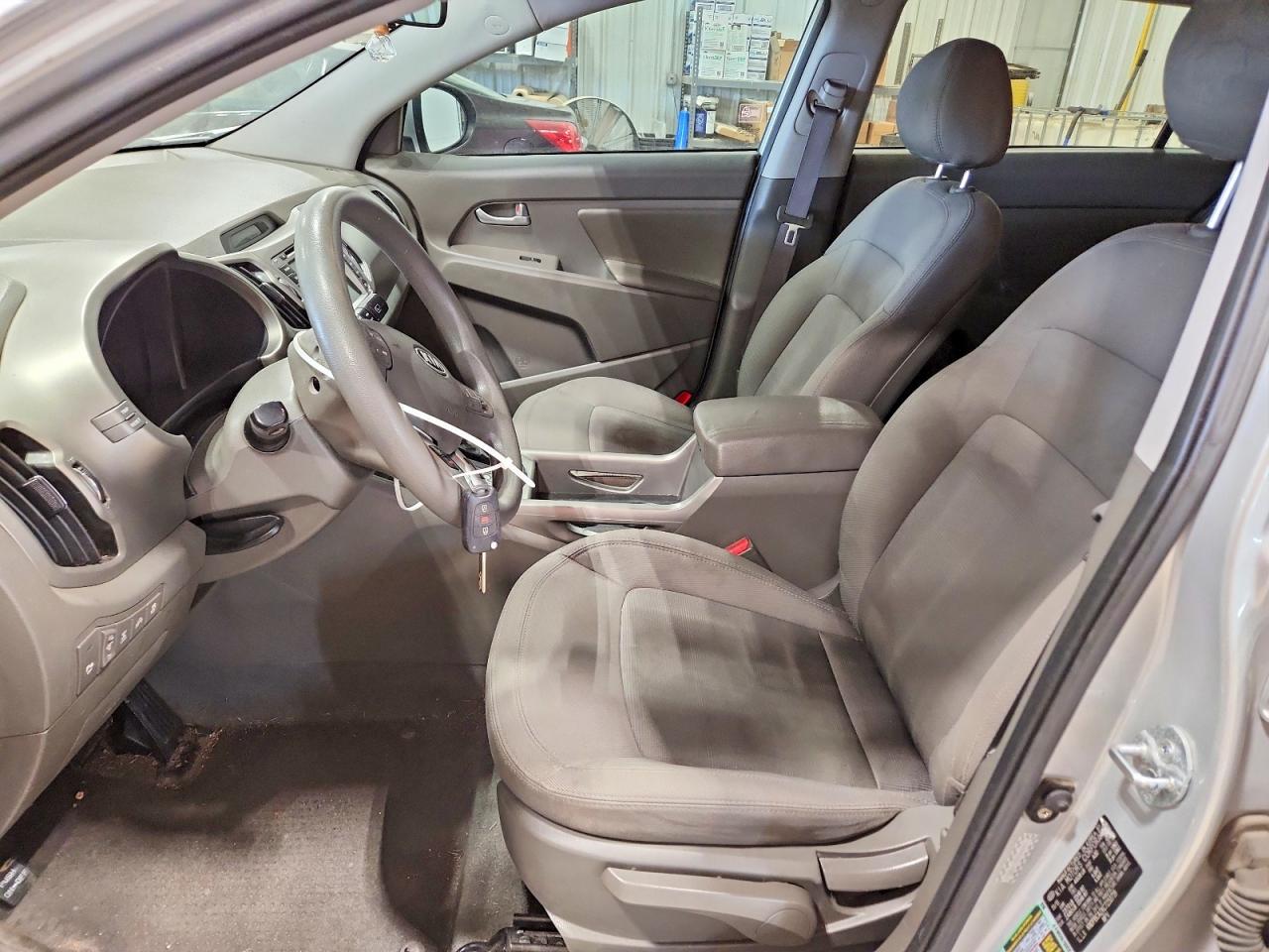 2012 KIA SPORTAGE LX photo 7