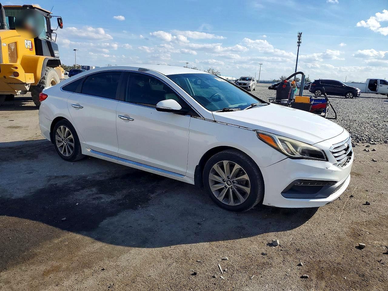 2015 HYUNDAI SONATA SPORT photo 7