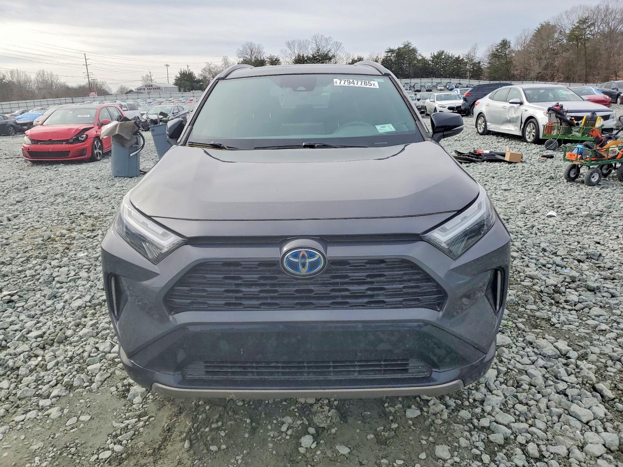 2022 TOYOTA RAV4 XSE photo 9
