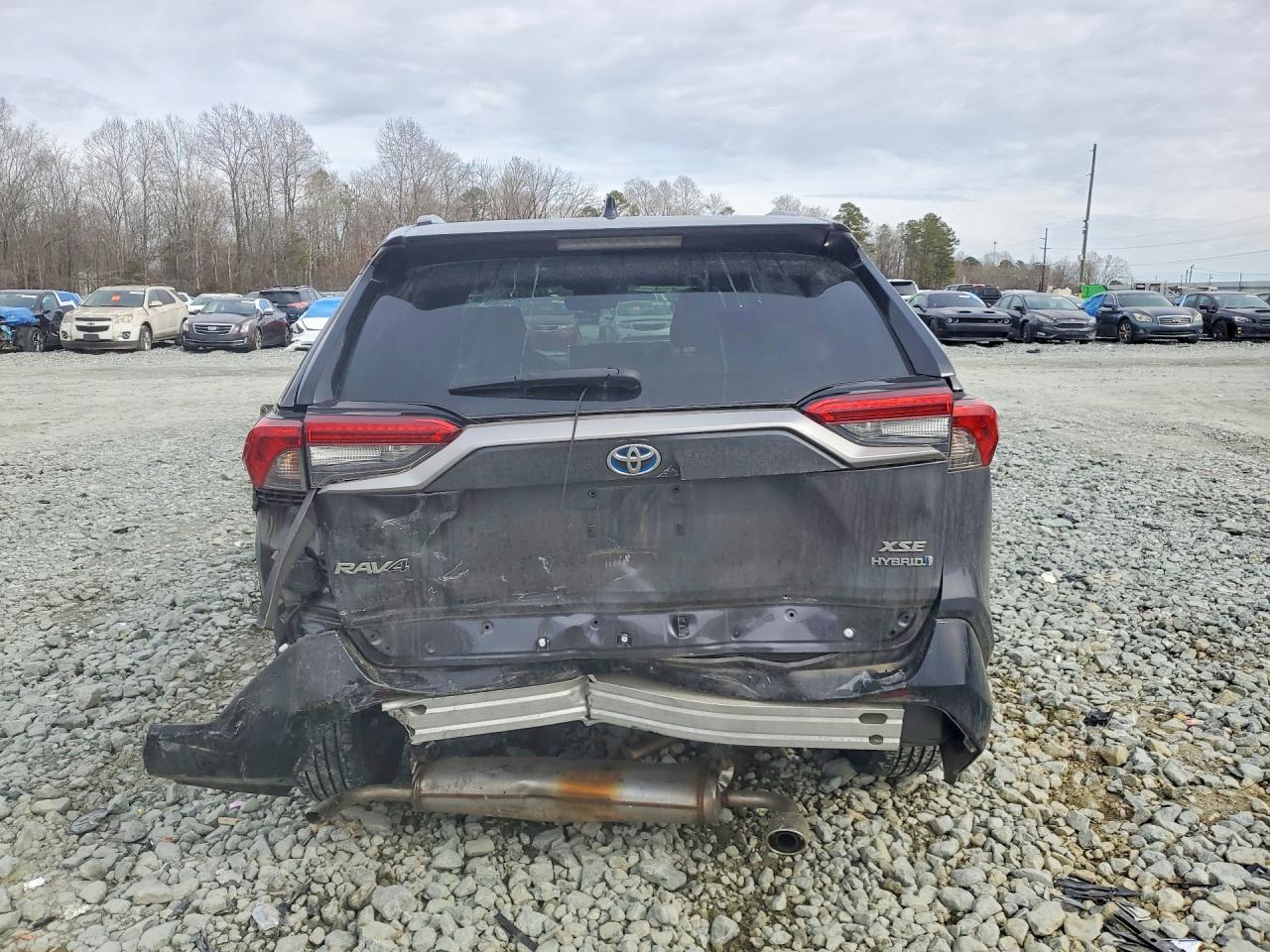 2022 TOYOTA RAV4 XSE photo 11