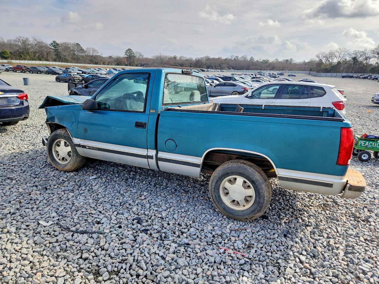 1997 CHEVROLET GMT-400 C1500 photo 2