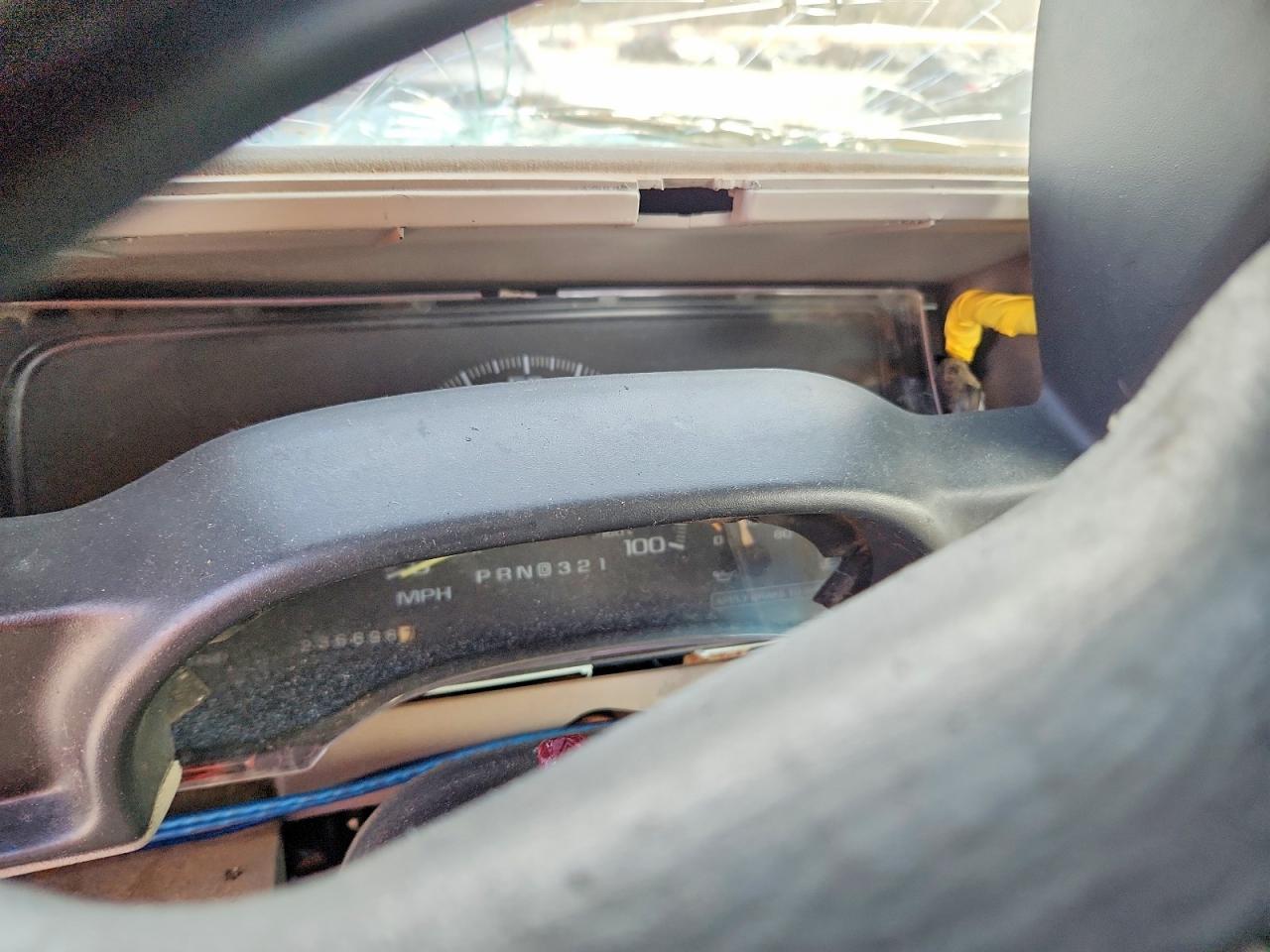 1997 CHEVROLET GMT-400 C1500 photo 9