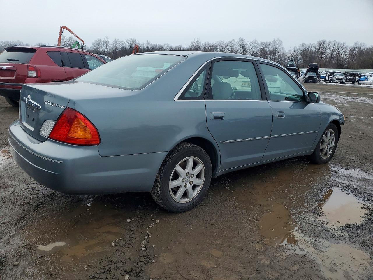 2001 TOYOTA AVALON XL photo 5