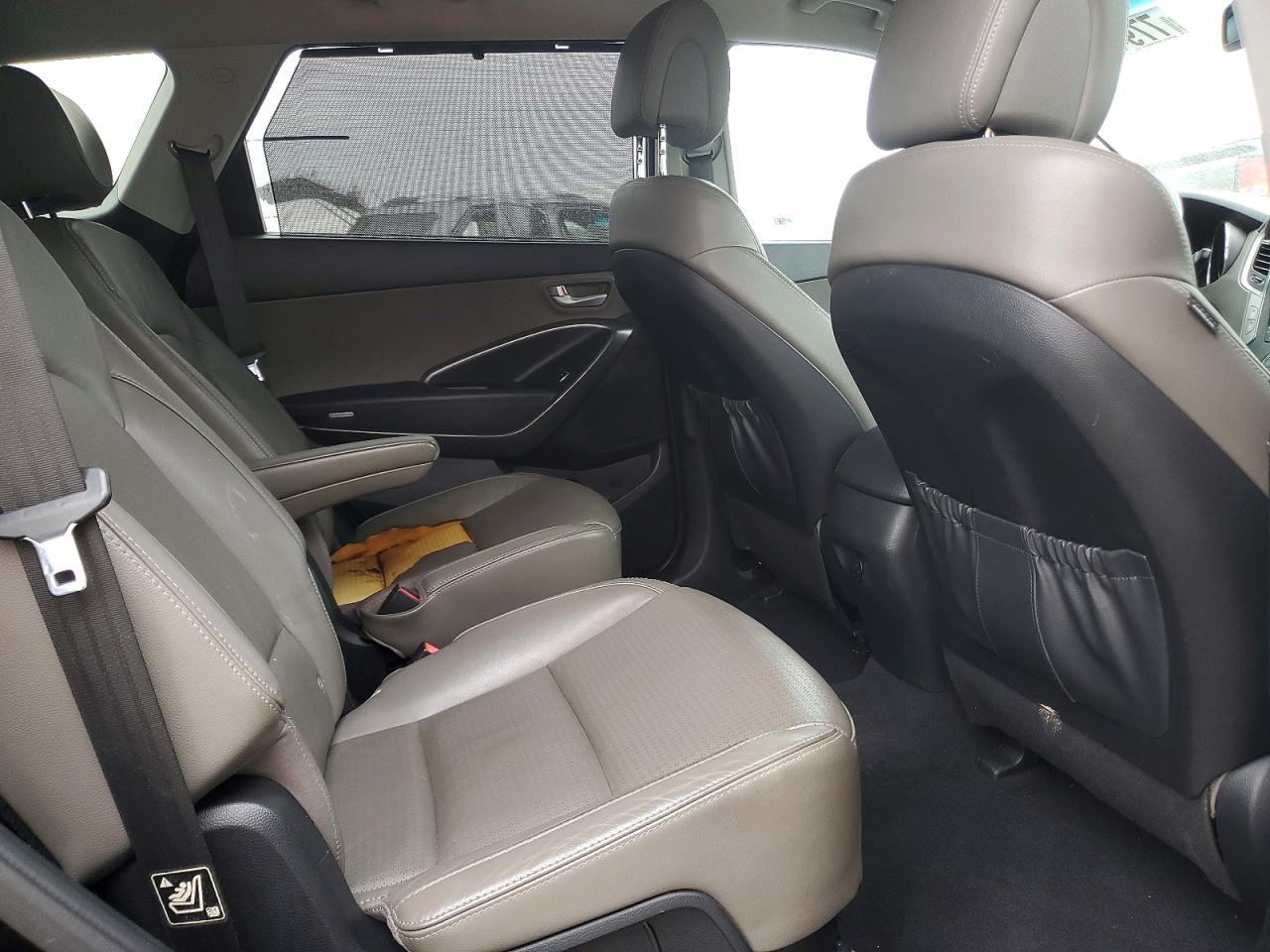 2014 HYUNDAI SANTA FE GLS photo 31