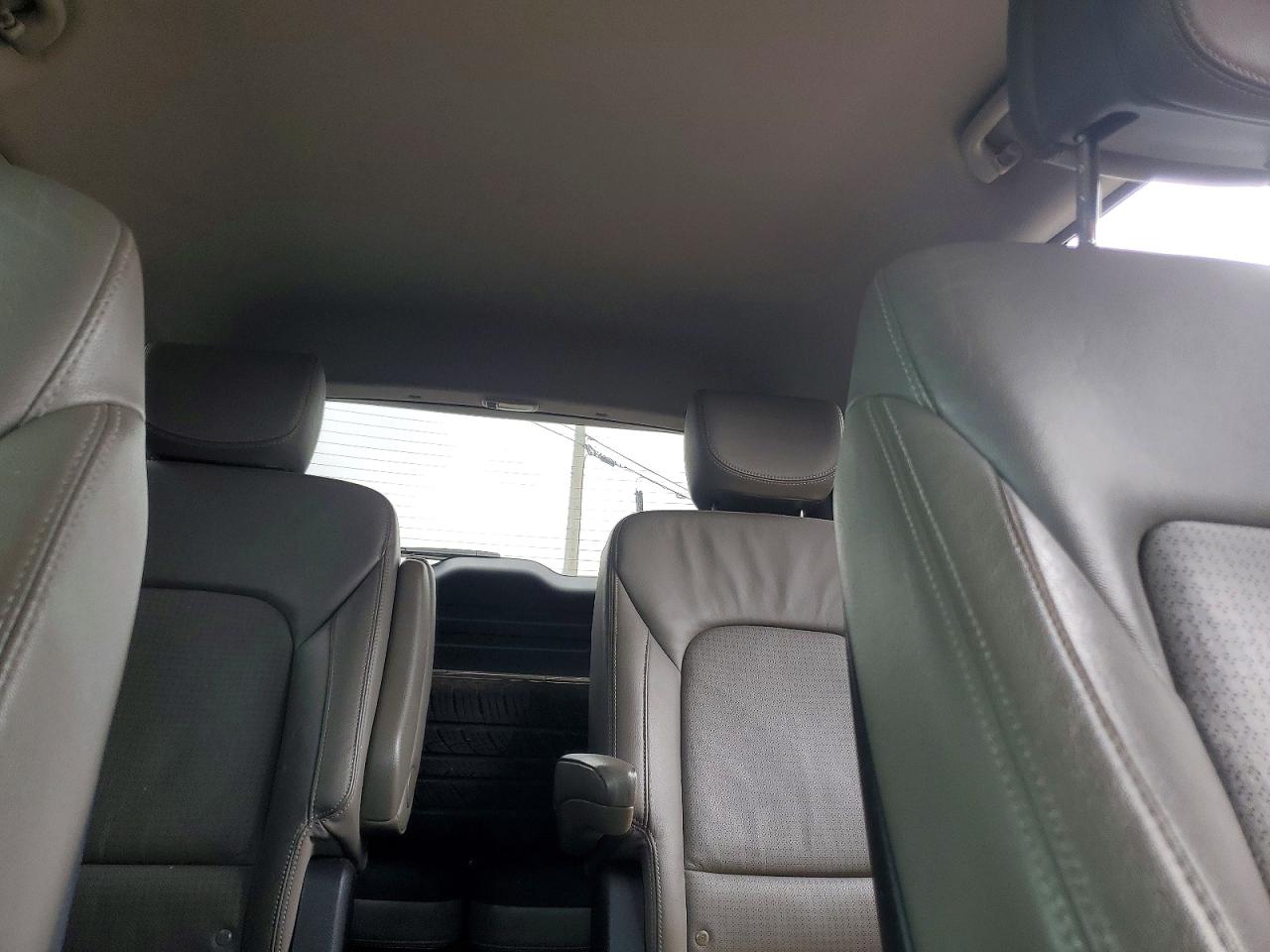 2014 HYUNDAI SANTA FE GLS photo 28