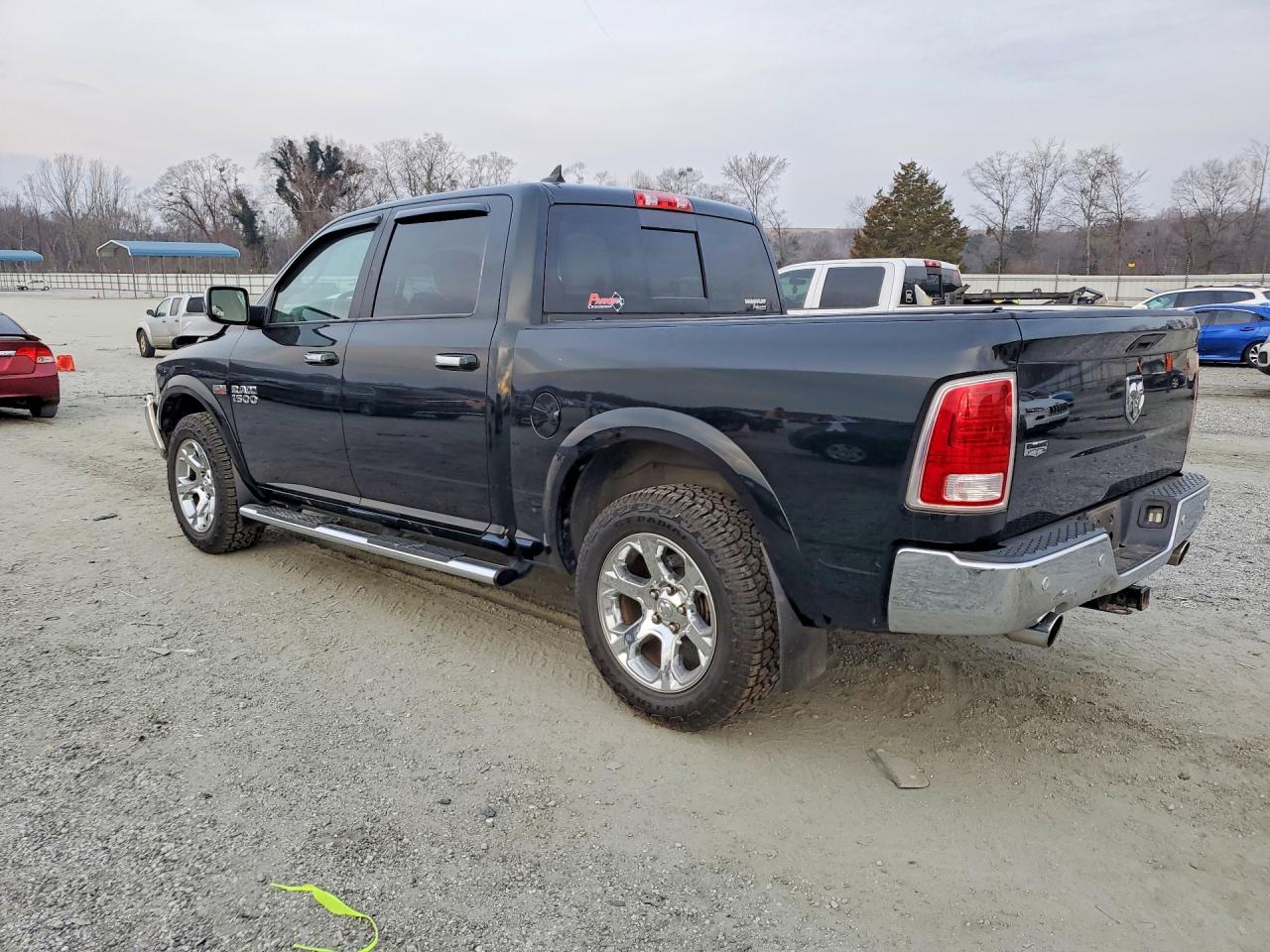 2015 RAM 1500 LARAMIE photo 2