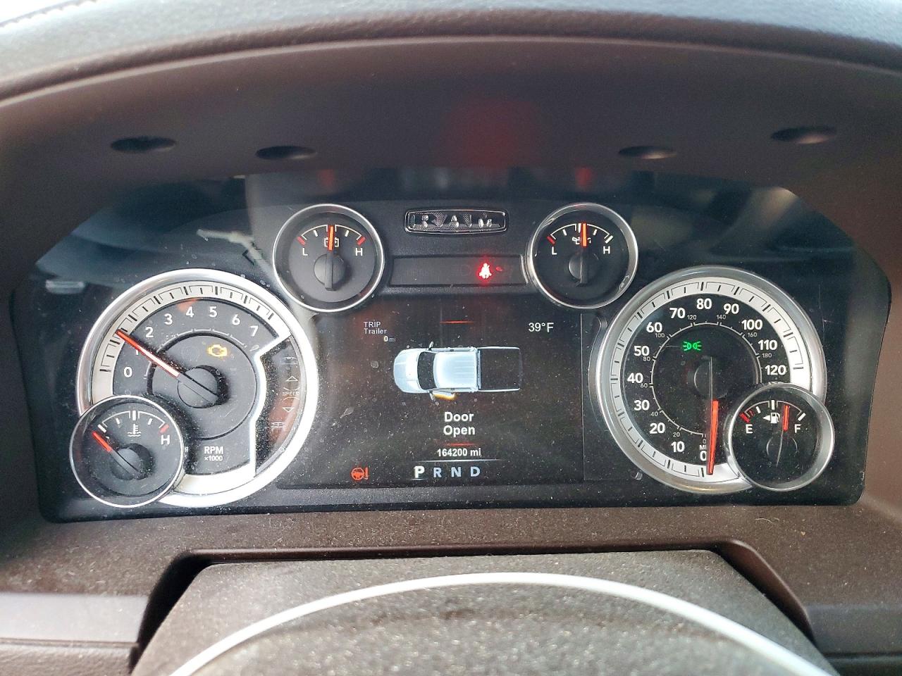 2015 RAM 1500 LARAMIE photo 9