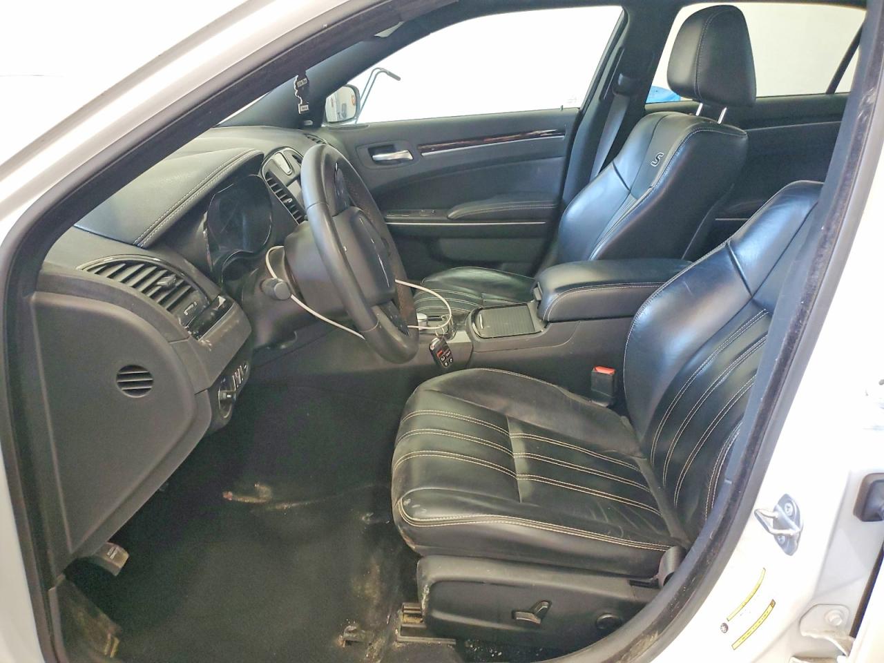 2023 CHRYSLER 300 S photo 13