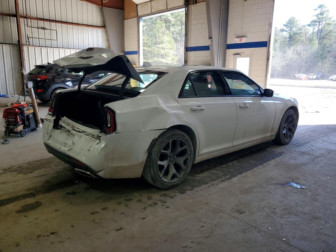 2023 CHRYSLER 300 S photo 5