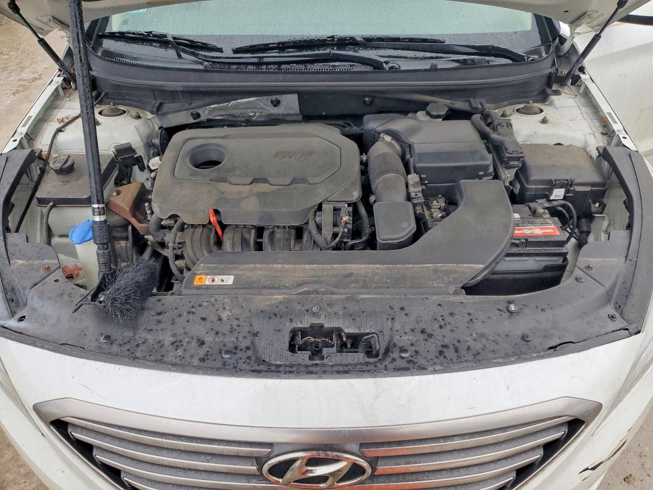 2015 HYUNDAI SONATA SE photo 11