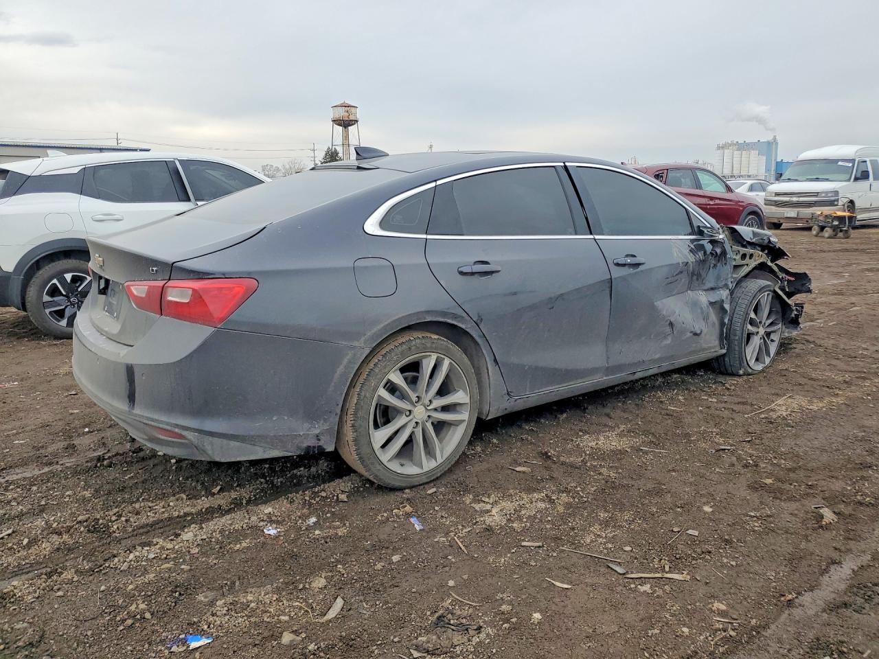 2023 CHEVROLET MALIBU LT photo 5