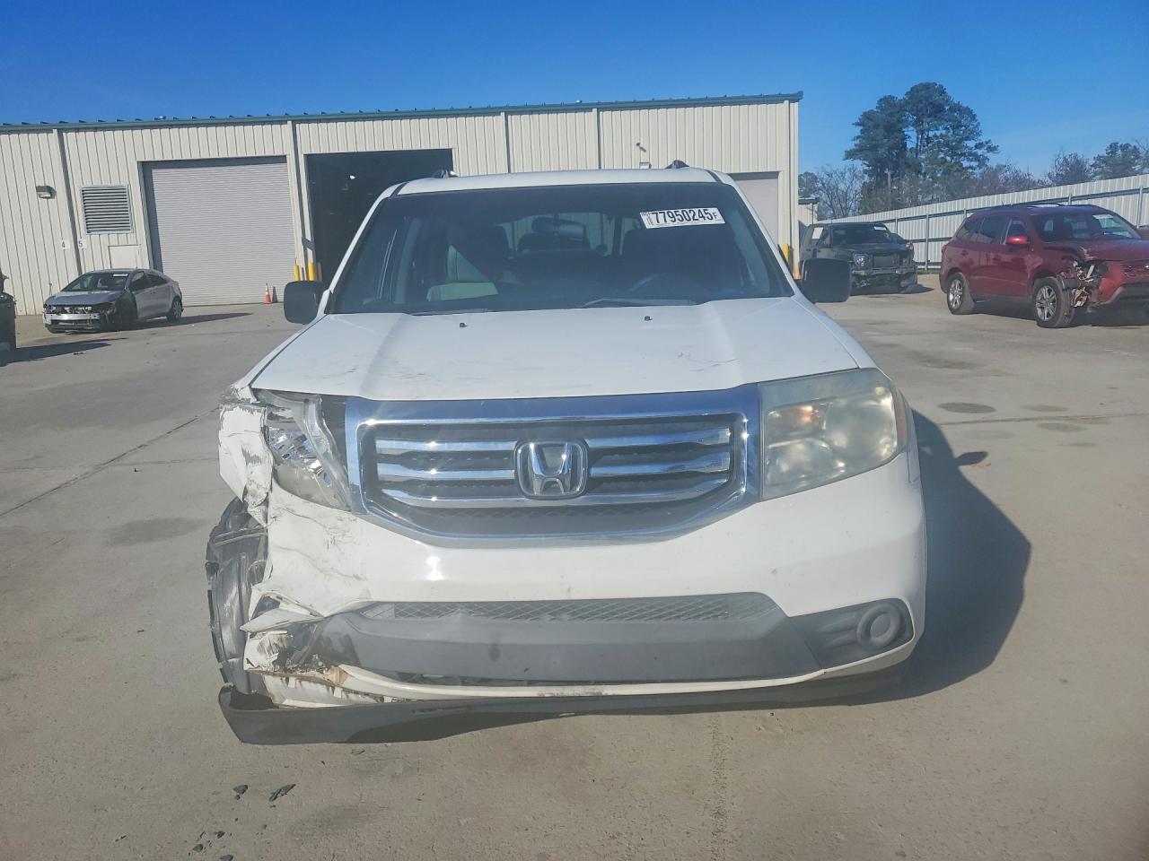 2015 HONDA PILOT LX photo 9